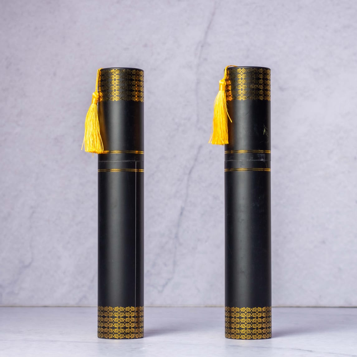 Scroll roll certificate holder