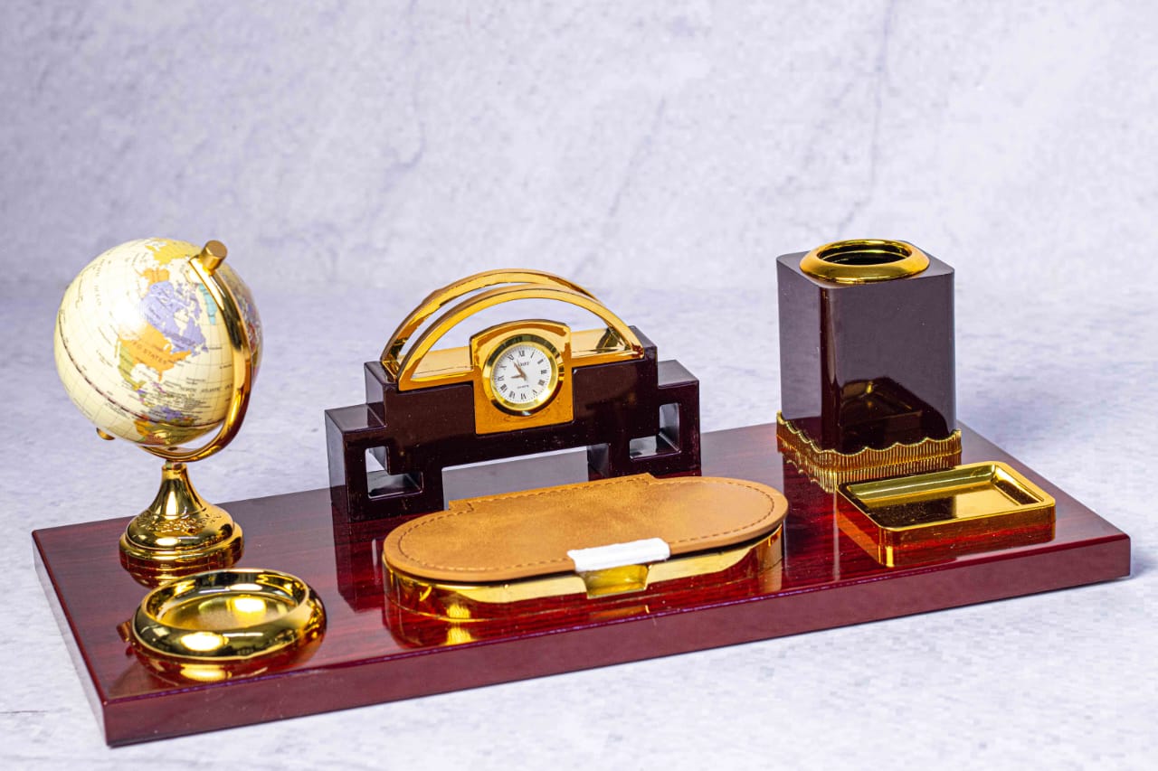 Globed Schreibtisch-Organizer