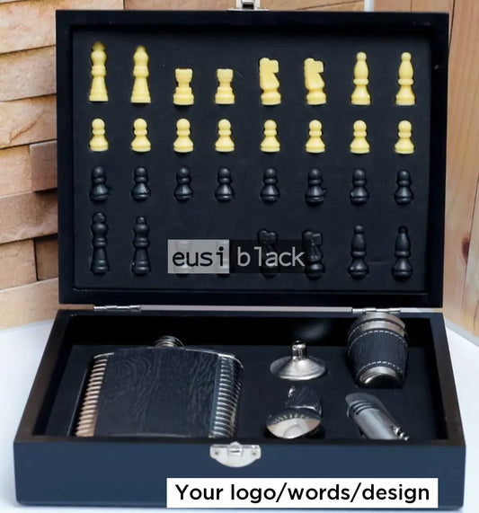 Hip flask set with chess board set - Black