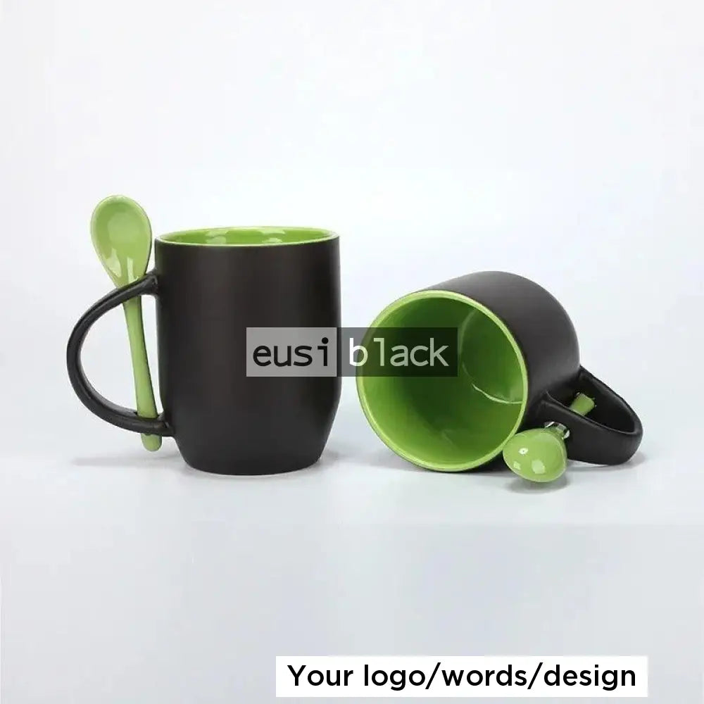 Magic mug with spoon