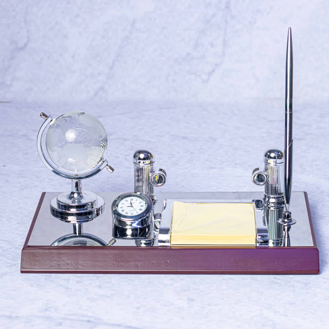 Globed Schreibtisch-Organizer