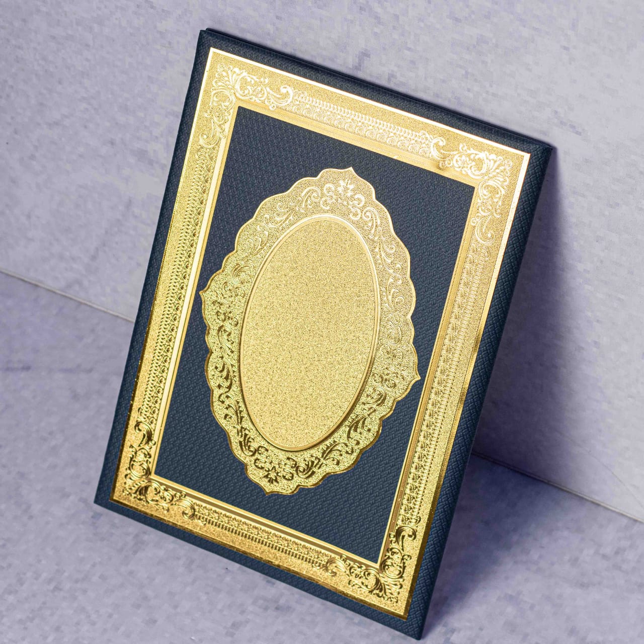 Patterned certificate holder