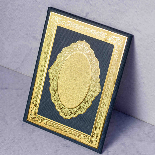 Patterned certificate holder