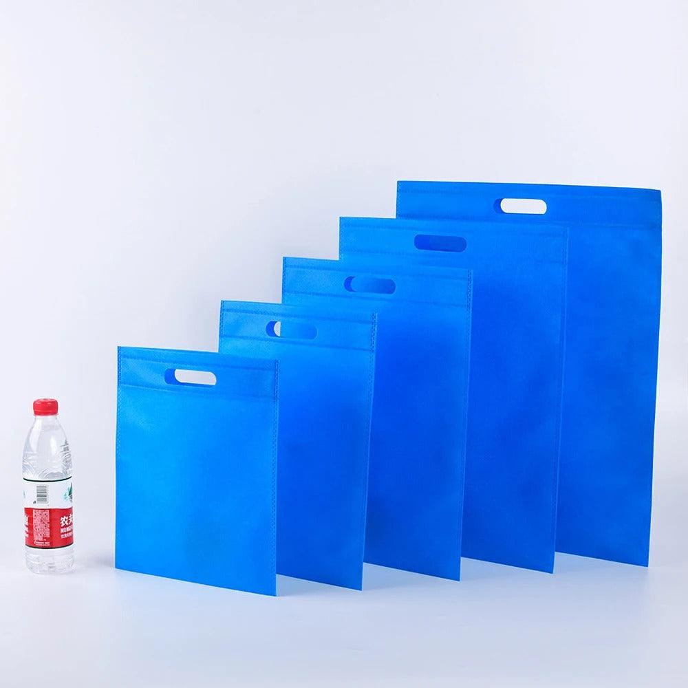 Flat non-woven carrier bag