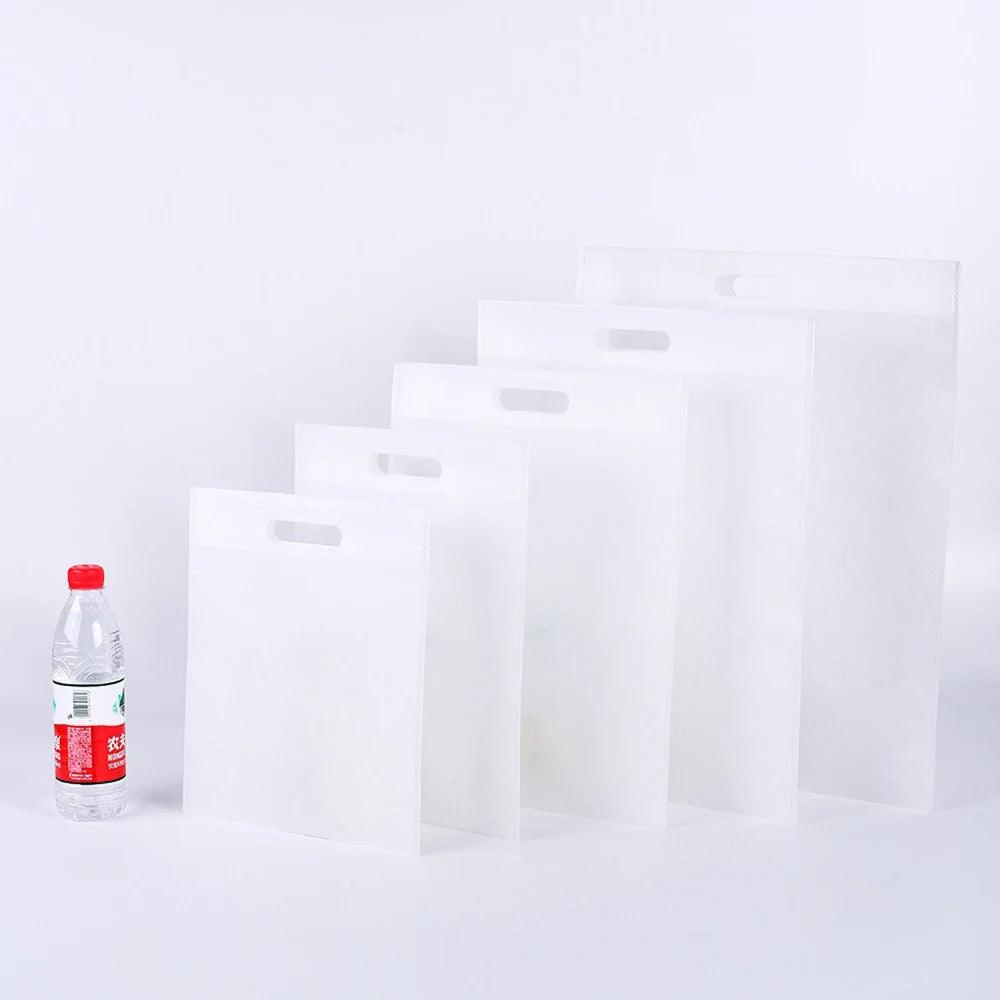 Flat non-woven carrier bag