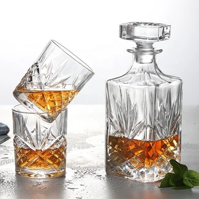 Maple leaf decanter