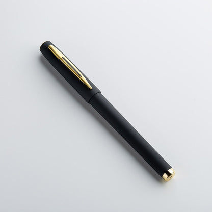 Matte black gel pen