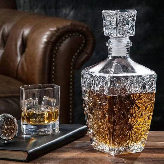 Patterned square decanter