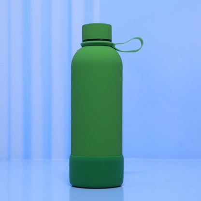 Silicon base side strap thermal bottle