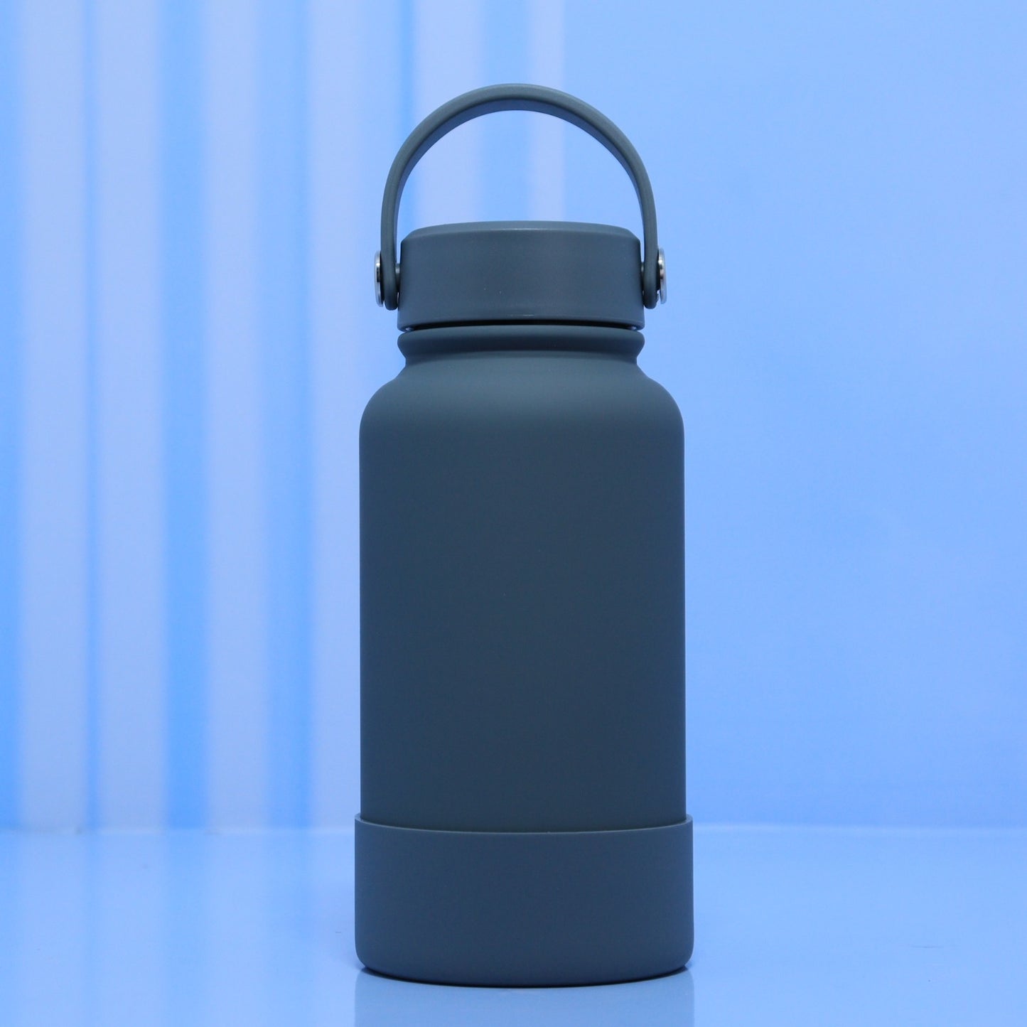 Silicon base tank thermal bottle